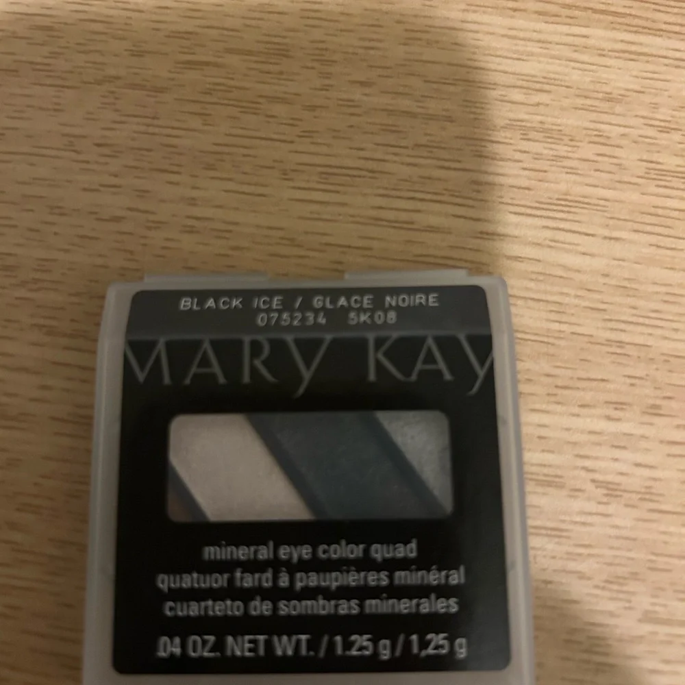 Mary Kay Black and Silver Eyeshadow Palette